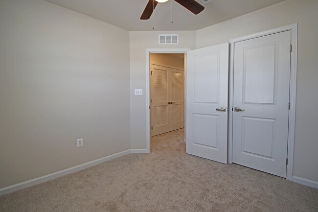 Building Photo - 2878 Orchard Ln