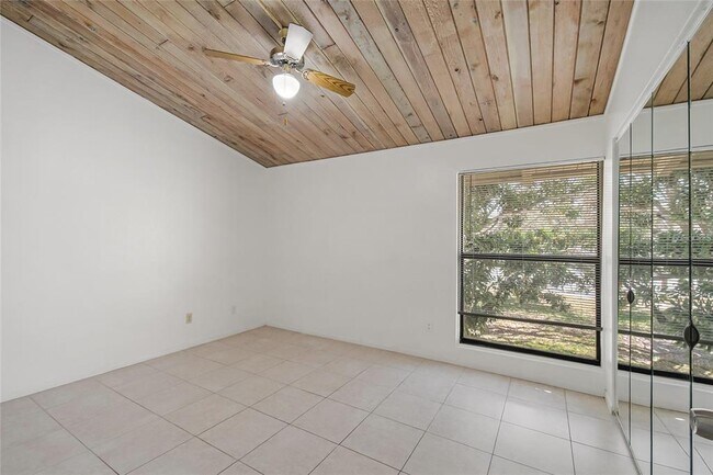 Building Photo - 200 Maitland Ave