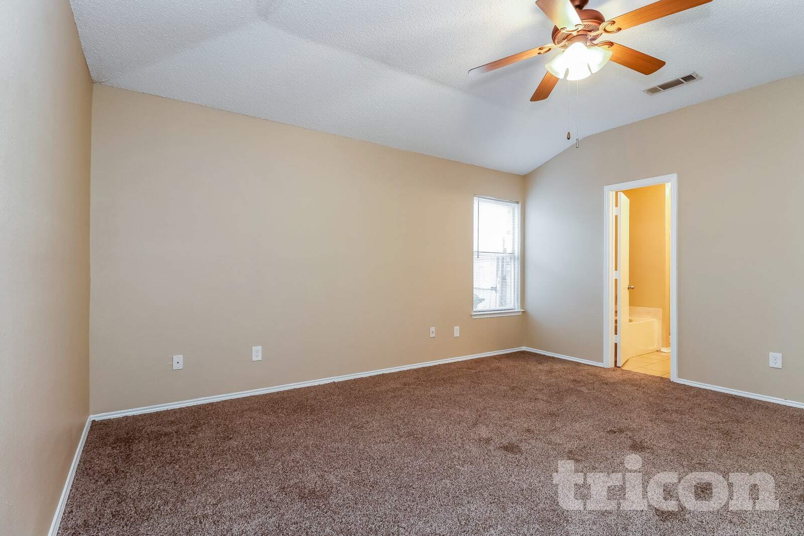 Building Photo - 6410 Juliette Run