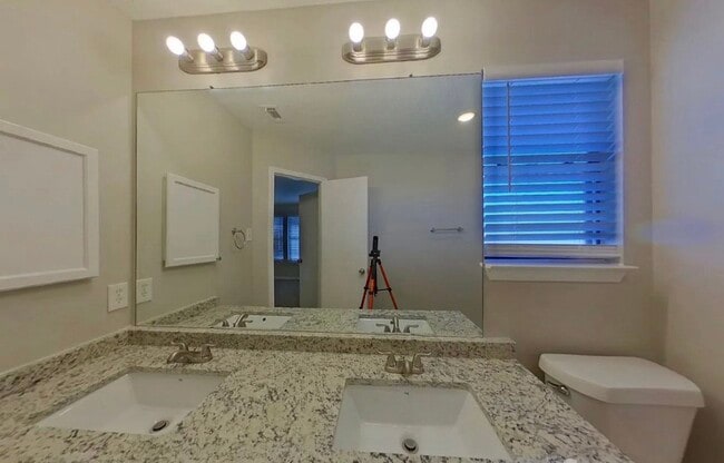 Building Photo - Amazing 3-Bedroom Home in Arlington