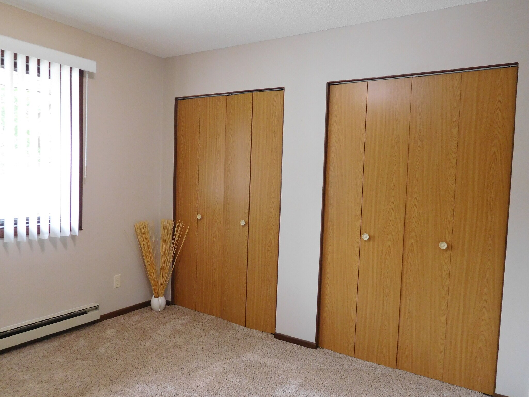 Generous closet space - 511 Madison St