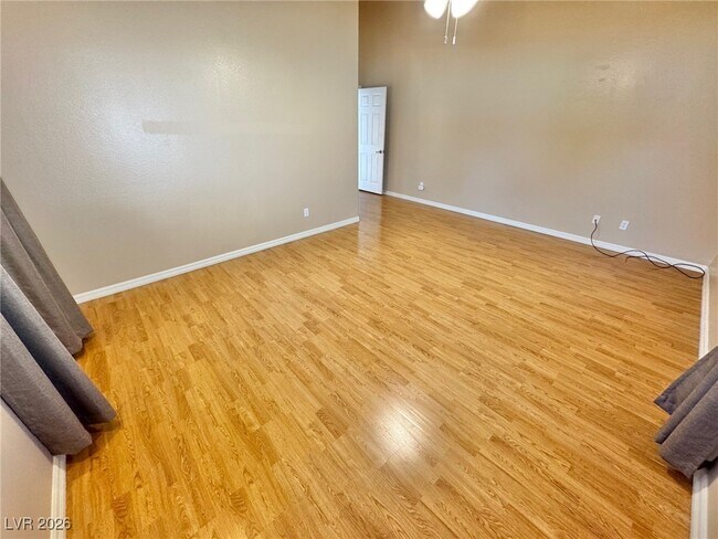 Building Photo - 5805 Hawkeye Bell St