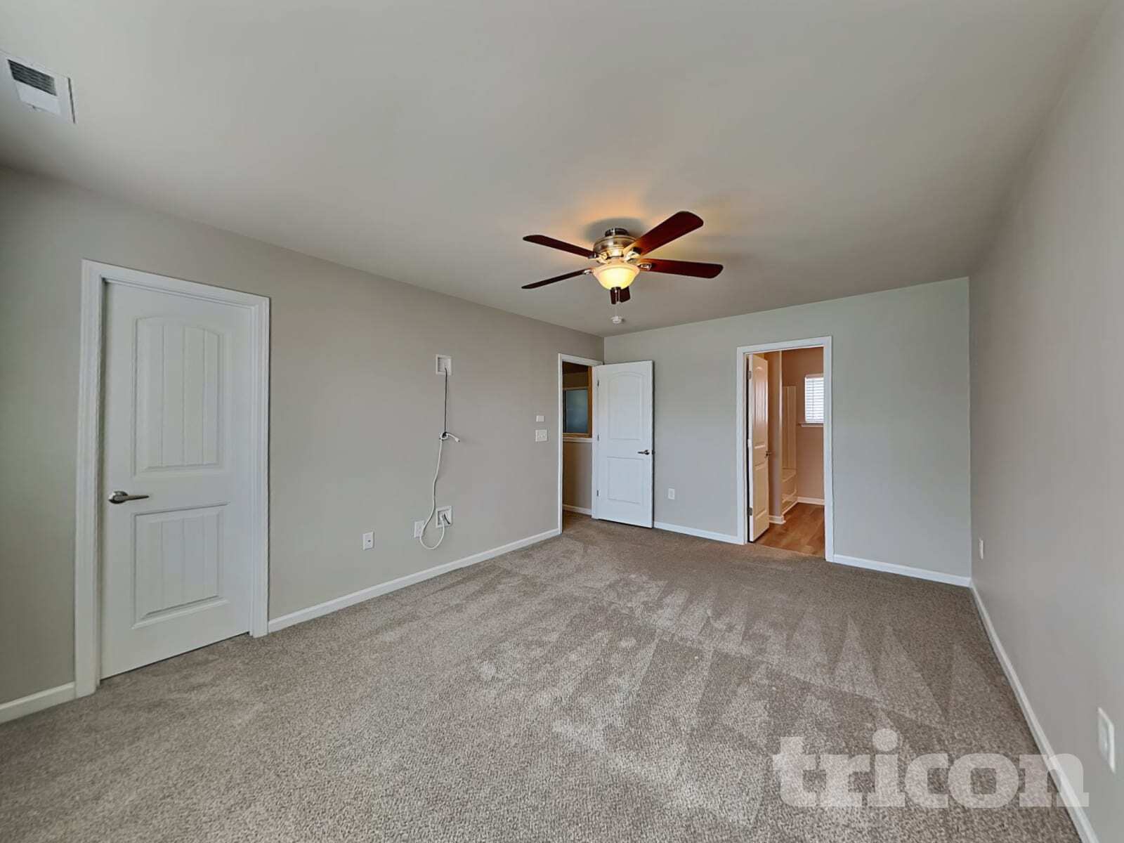 Building Photo - 4416 Lyman Ave