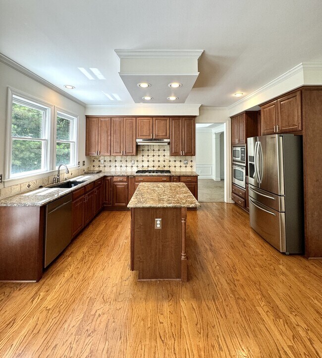Building Photo - 125 Witheridge Dr