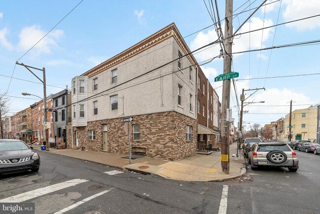 Building Photo - 1332 S 7th St