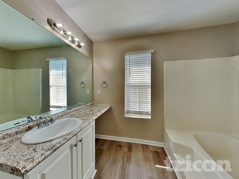 Building Photo - 6591 Anson Ct