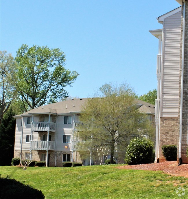 Building Photo - The Landings Apartment Homes