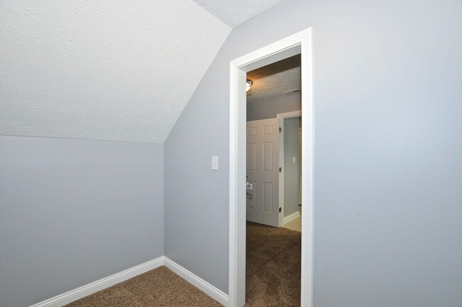 Building Photo - 517 E 23rd St