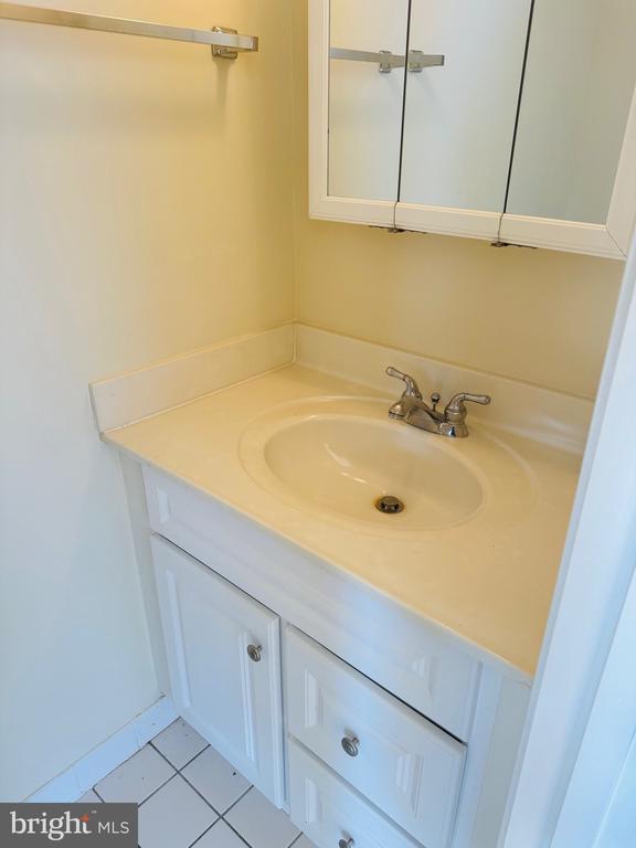 Building Photo - 45326 Stark Dr