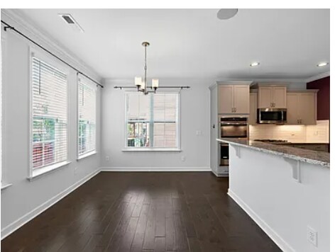 Building Photo - 4613 Lazy Hollow Dr