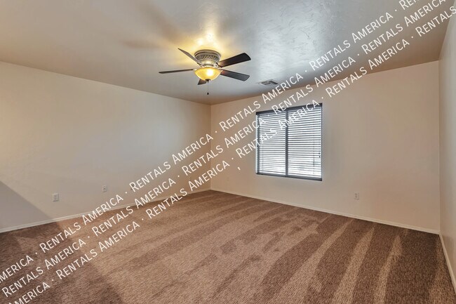 Building Photo - 8261 N Converse Ct