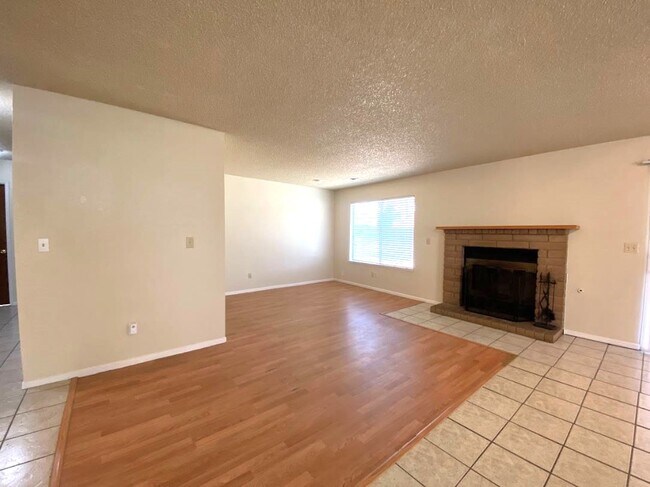 Building Photo - 2911 Winners Cir