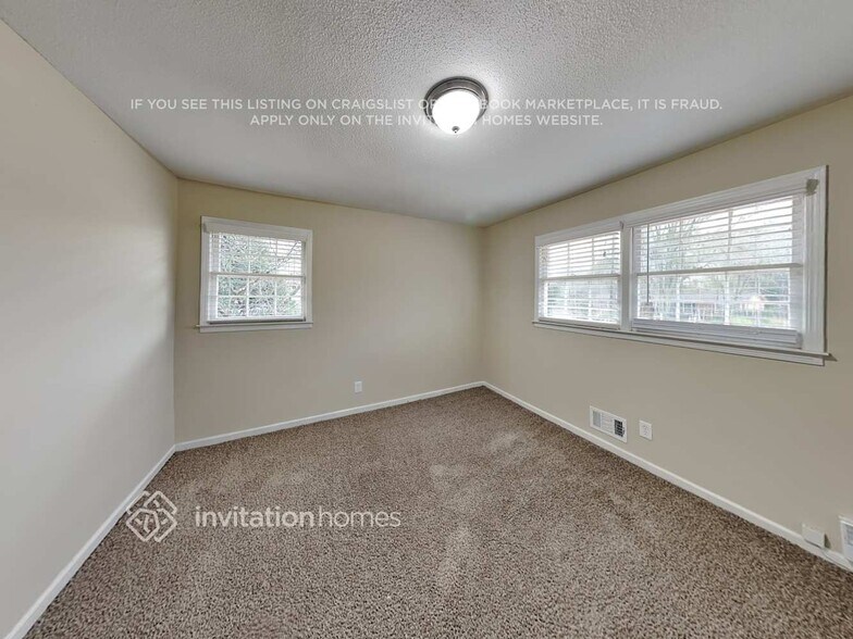 Building Photo - 1271 Little Acres Pl NE