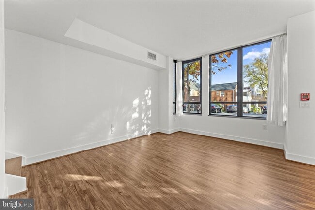 Building Photo - 1536 N Scott St