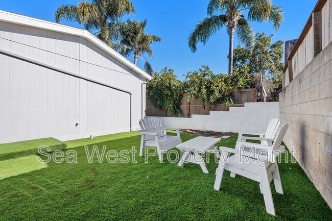 Building Photo - 767 Del Riego Ave