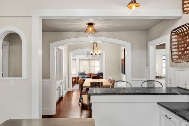 Building Photo - 2850 Silverado Trail N