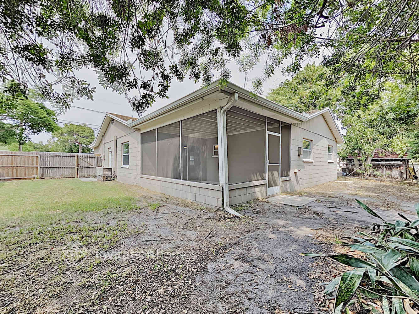 Building Photo - 4540 71st Ave N