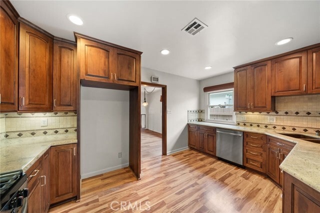 Building Photo - 1330 Gates Ave