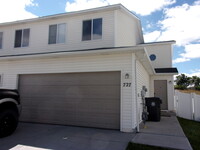 Building Photo - House For Lease