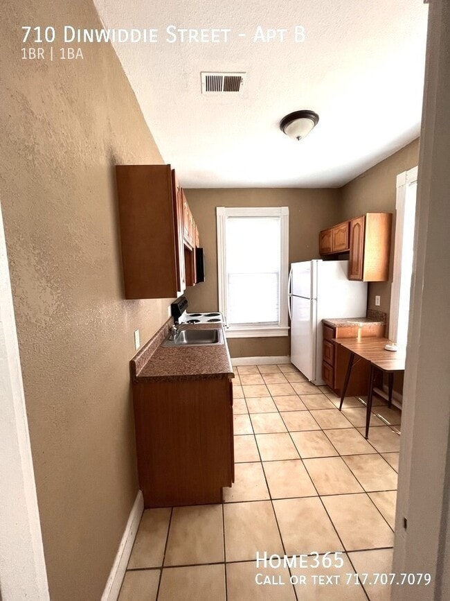 Building Photo - 710 Dinwiddie St