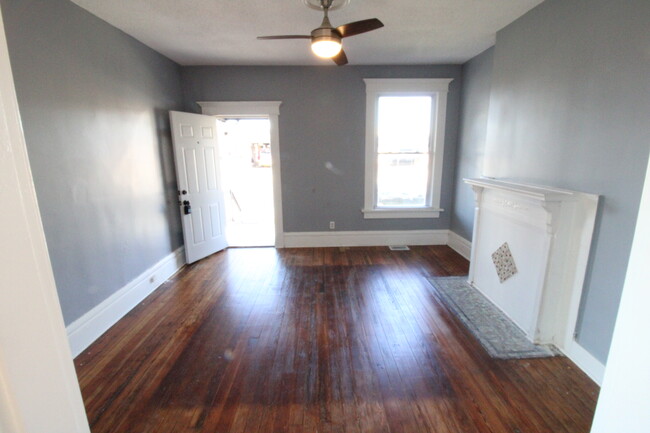 Living Room 2 - 1249 E Long St