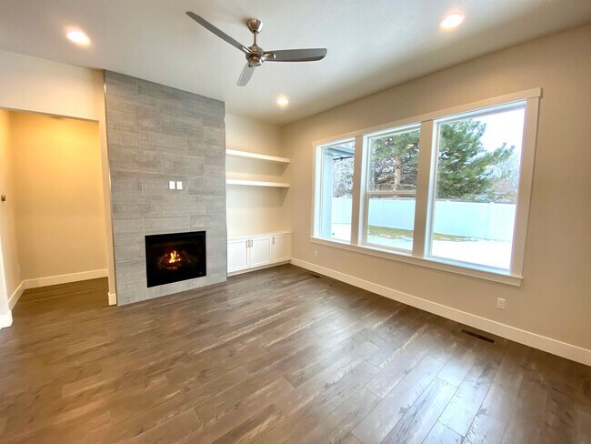 Building Photo - Beautiful Boise Home Available 8/21/26