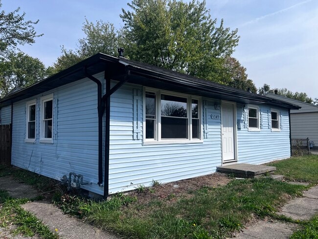 Building Photo - 5349 Pickford Dr