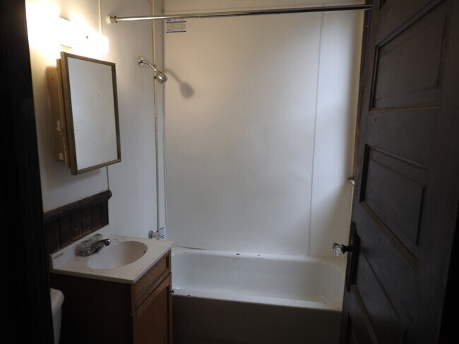 Building Photo - 310 Gold Ave NW