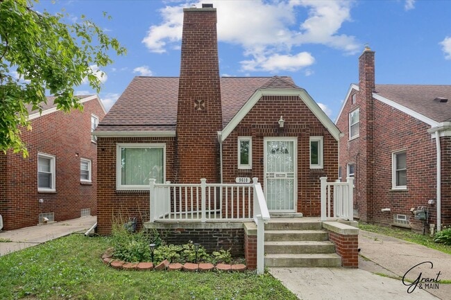 Primary Photo - $1250 3 bedroom bungalow