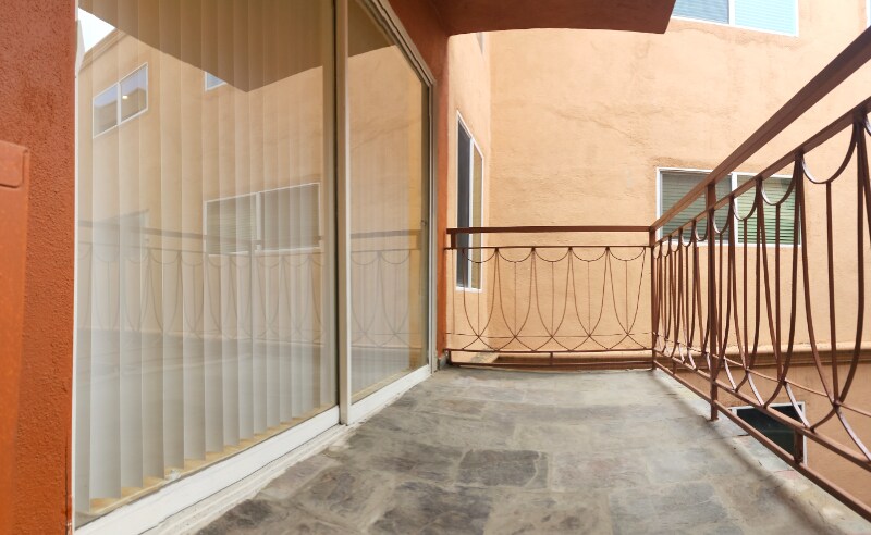 Building Photo - 8108 Langdon Ave