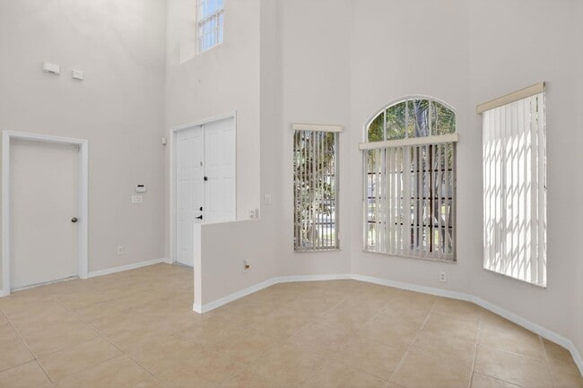 Building Photo - 19317 SW 65th St