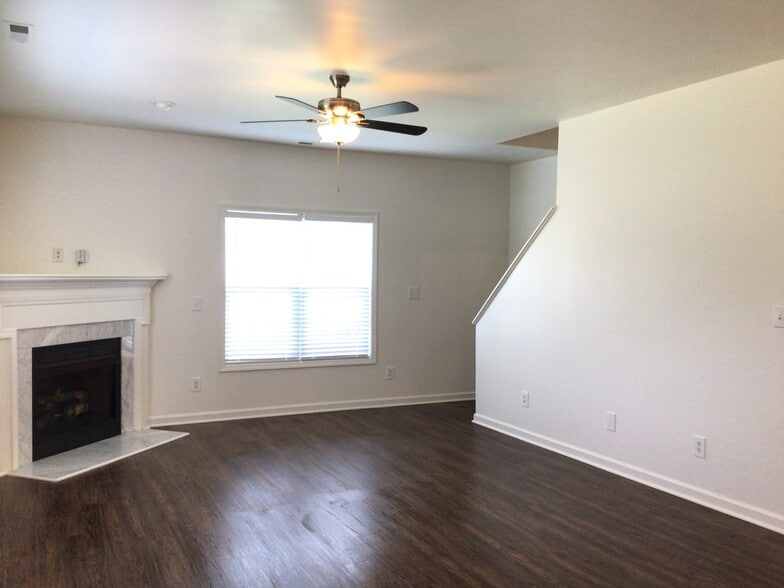 Building Photo - 257 Mayors Ln