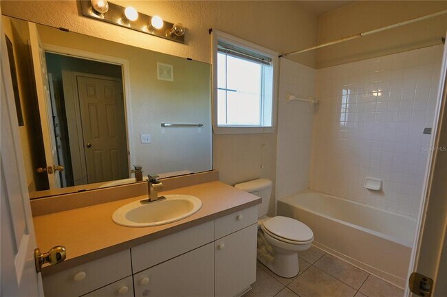 Building Photo - 3757 Conroy Rd
