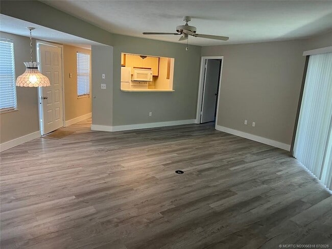 Building Photo - 3236 SE Aster Ln