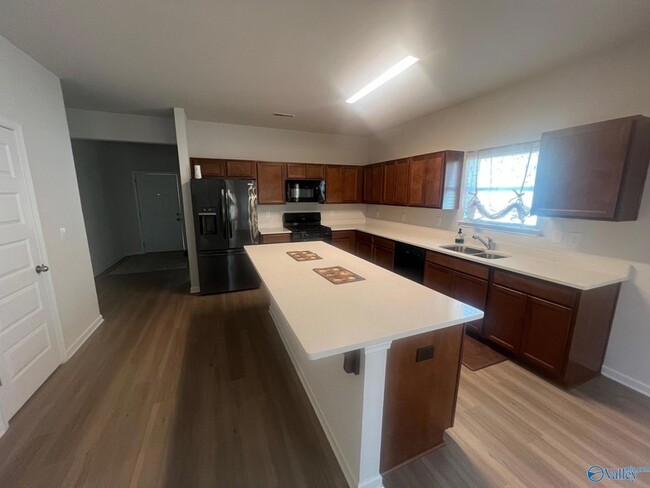 Building Photo - 212 Fairbrook Dr
