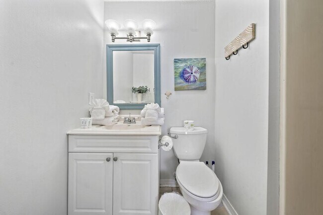 Building Photo - 25925 Canal Rd