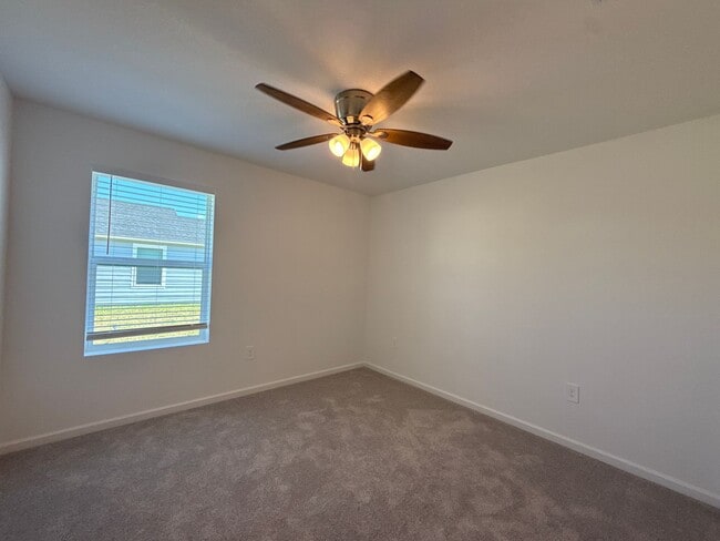 Building Photo - Millwood Estates - The Meadows at Millwood