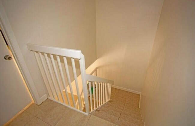 Building Photo - 507 Green Springs Pl