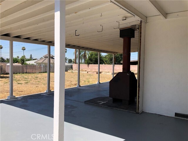 Building Photo - 27239 Crest St