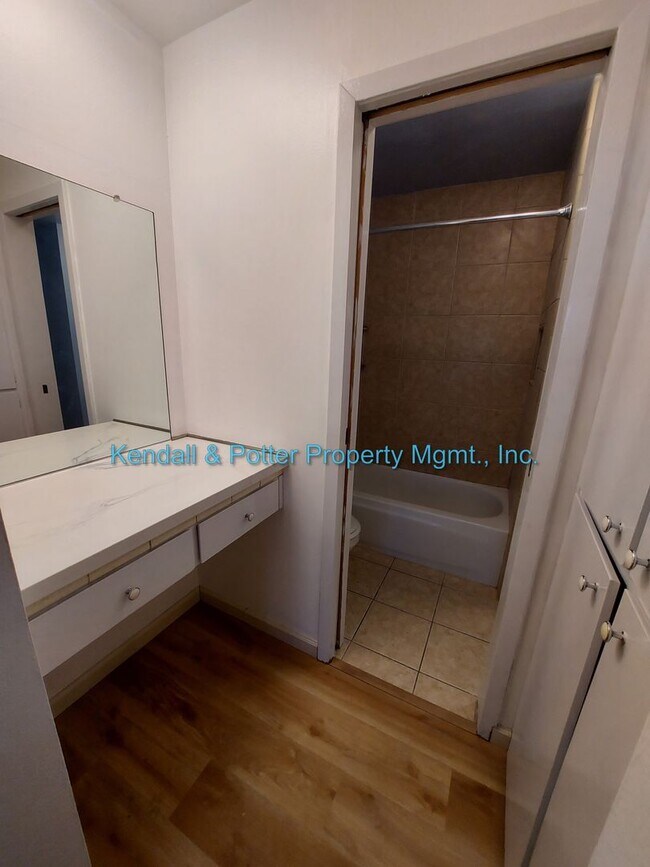 Building Photo - NEWLY RENOVATED Capitola 2BR with Brand-New Kitchen, Flooring & Paint – Oversized Patio, Pool Acc...