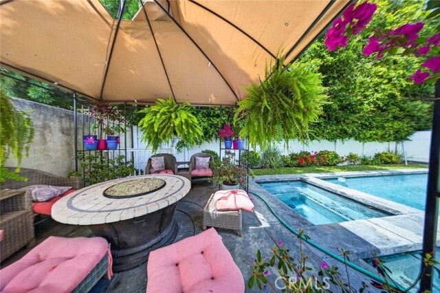 Building Photo - 4533 Farmdale Ave