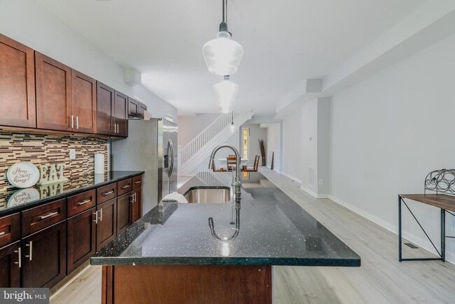 Building Photo - 3603 Oakmont Ave
