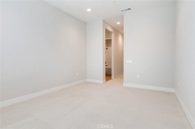 Building Photo - 6548 Canyon Oaks Dr