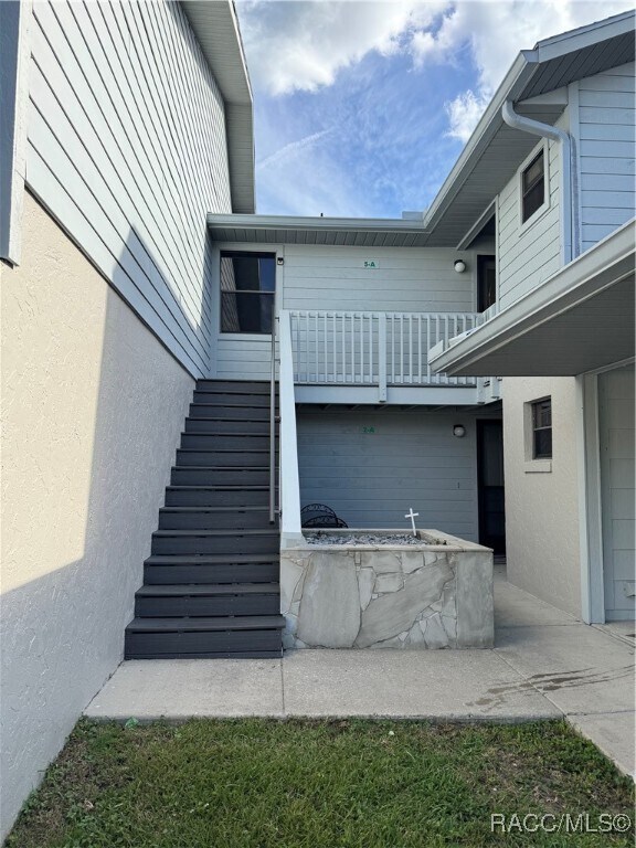 Building Photo - 810 E Gilchrist Ct