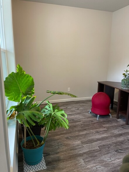 Building Photo - 2674 Verdehill Dr