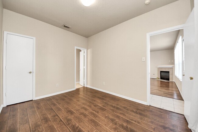 Building Photo - 19438 Juniper Vale Cir