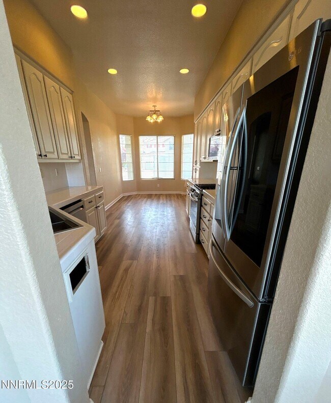 Building Photo - 1484 Cloud Peak Dr