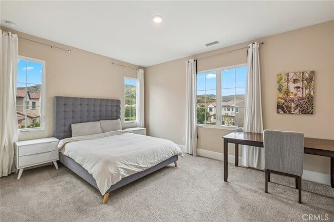 Building Photo - 309 Paradiso