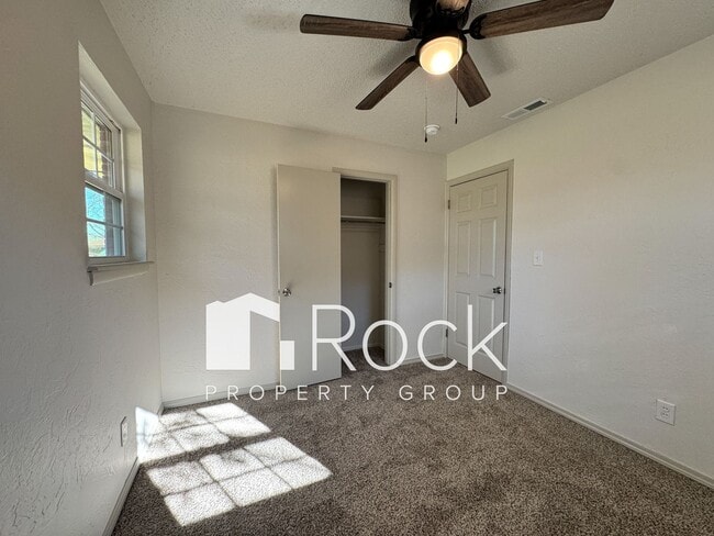 Building Photo - Beautifully Remodeled 3 Bed/1.5 Bath Home in Moore with 1-Car Garage