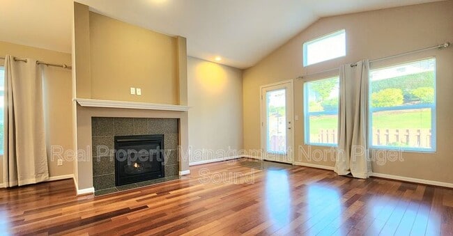 Building Photo - 2514 85th Dr NE